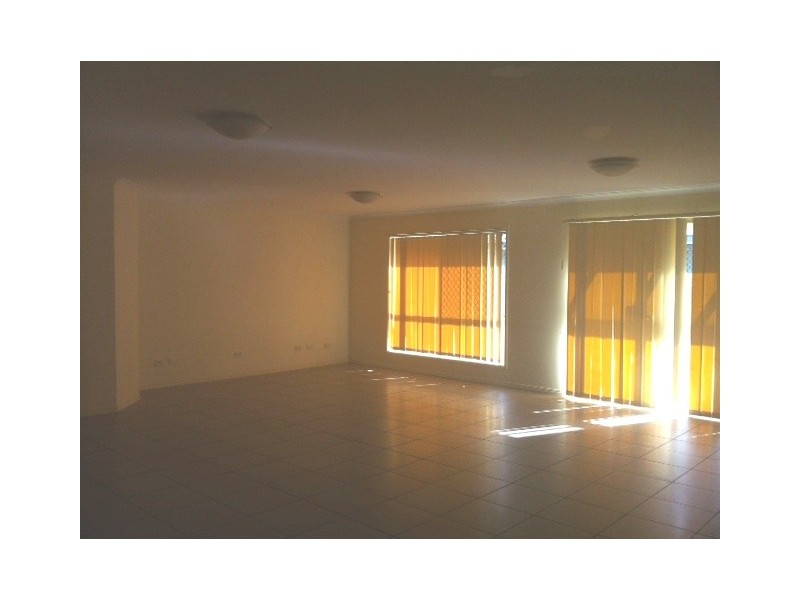 26 Lillydale Place, Calamvale QLD 4116