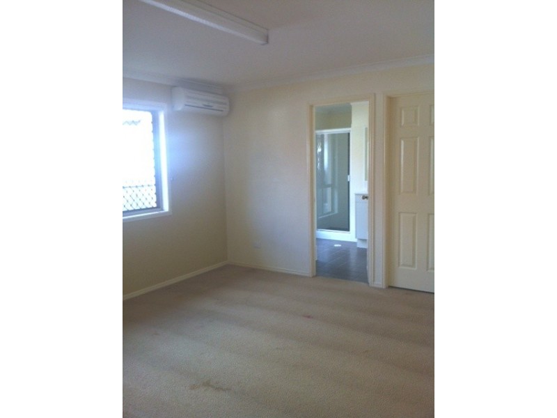 26 Lillydale Place, Calamvale QLD 4116