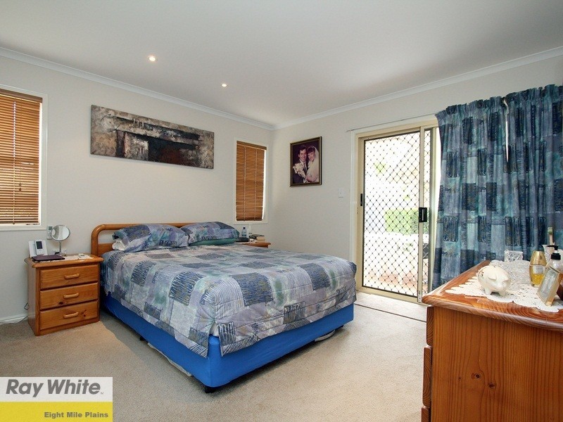 15 Jacaranda Place, Eight Mile Plains QLD 4113