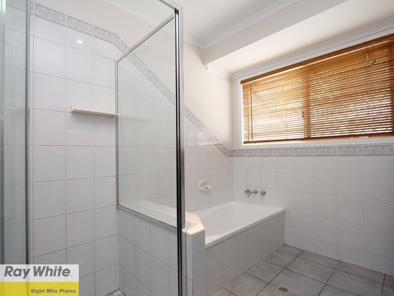 15 Jacaranda Place, Eight Mile Plains QLD 4113