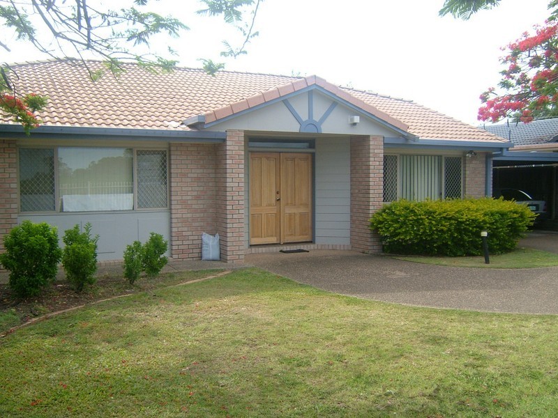 132 Warrigal Road, Runcorn QLD 4113