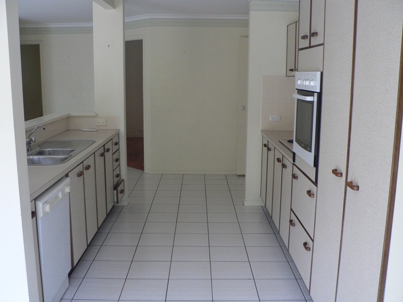 16 Demigre Street, Eight Mile Plains QLD 4113