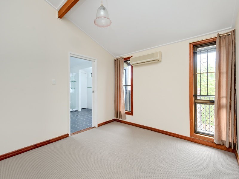 23 Estoril St, Robertson QLD 4109
