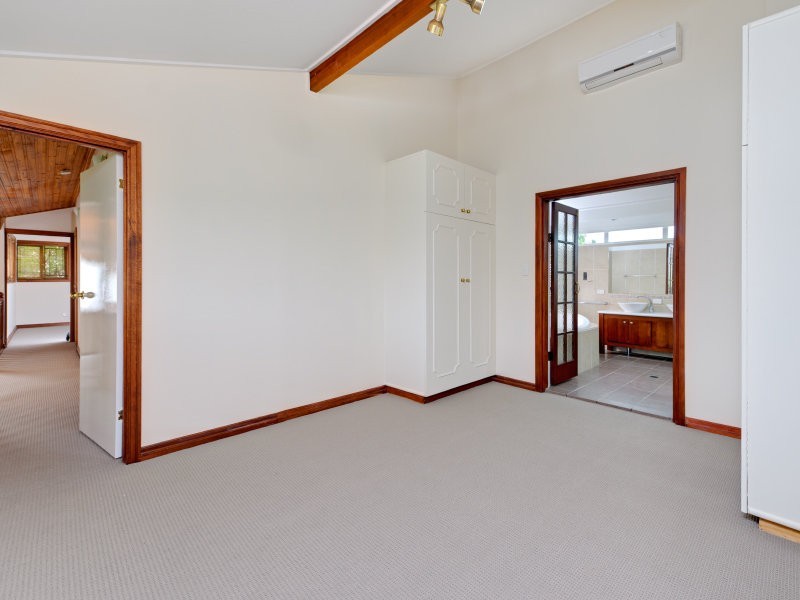 23 Estoril St, Robertson QLD 4109