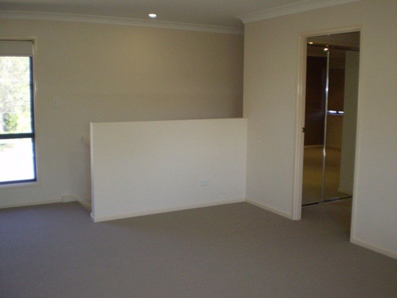 5 HIRA CLOSE, Calamvale QLD 4116