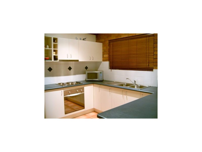 2/2 Lancewood Street, Algester QLD 4115