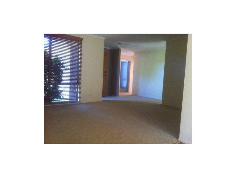 2 Barcoo Court, Hillcrest QLD 4118