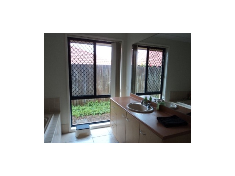 6 Ashbourne Avenue, Goodna QLD 4300