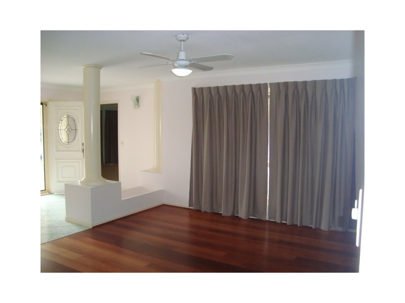 48 VANDERBILT STREET, Eight Mile Plains QLD 4113