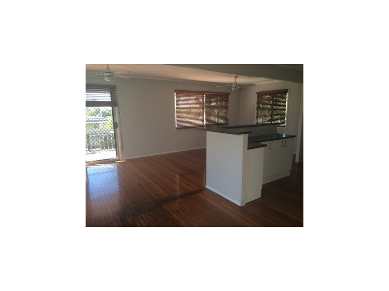 73 LIVERPOOL STREET, Eight Mile Plains QLD 4113