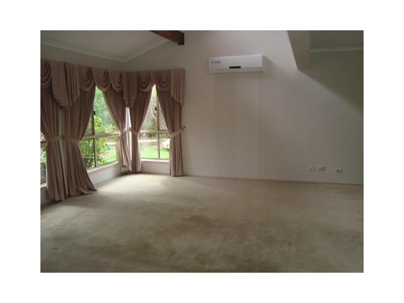 15 NARDIE STREET, Eight Mile Plains QLD 4113