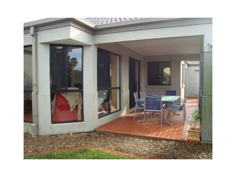 6 Peter Close, Eight Mile Plains QLD 4113