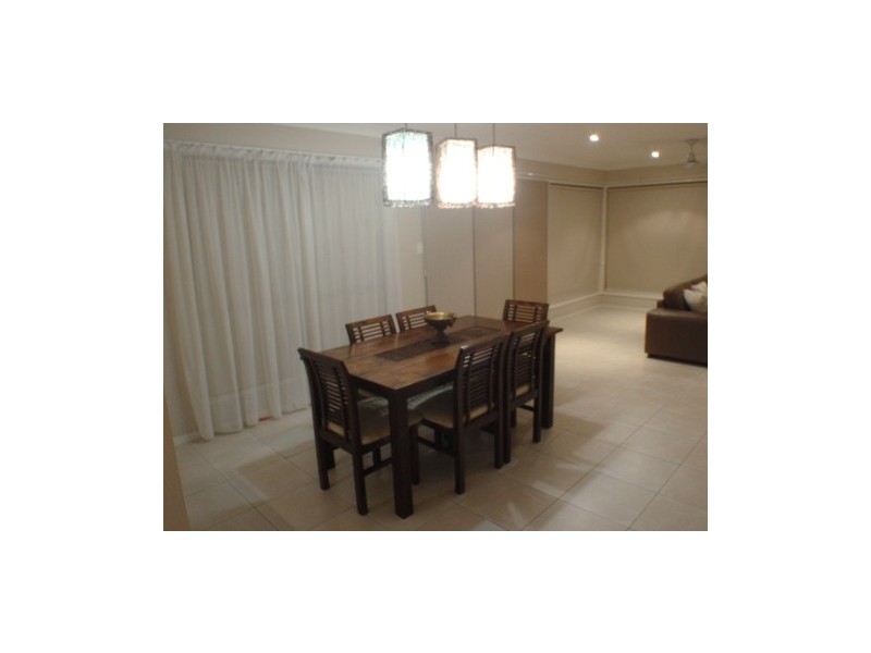 15 Farzana Place, Underwood QLD 4119