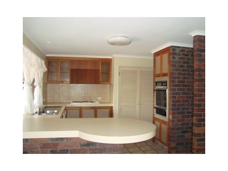 8 AMINTA STREET, Sunnybank QLD 4109