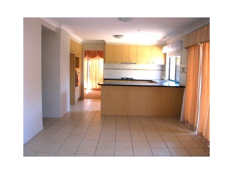 1 ALBERTON COURT, Eight Mile Plains QLD 4113