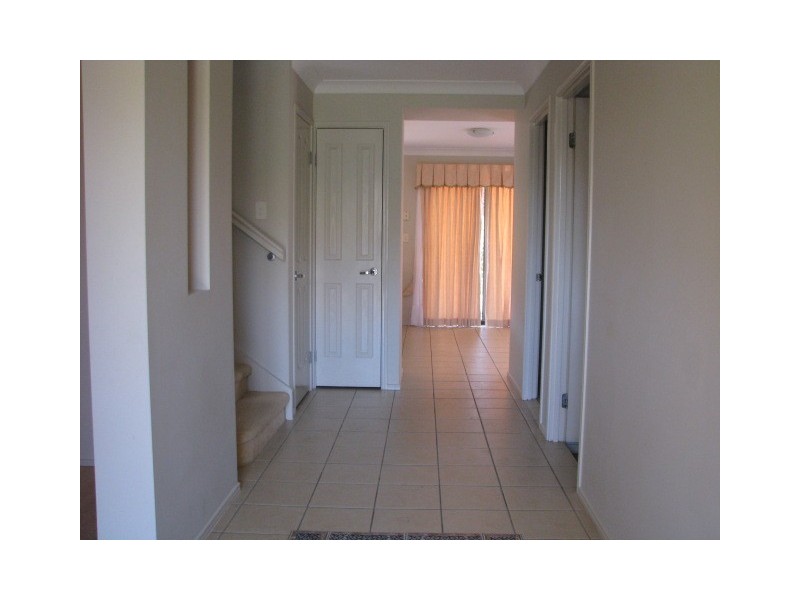 1 ALBERTON COURT, Eight Mile Plains QLD 4113