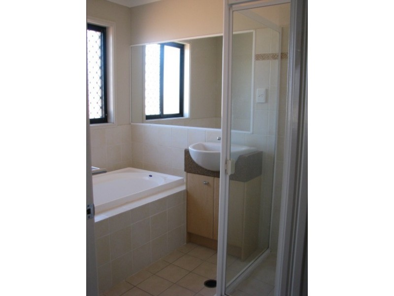 1 ALBERTON COURT, Eight Mile Plains QLD 4113