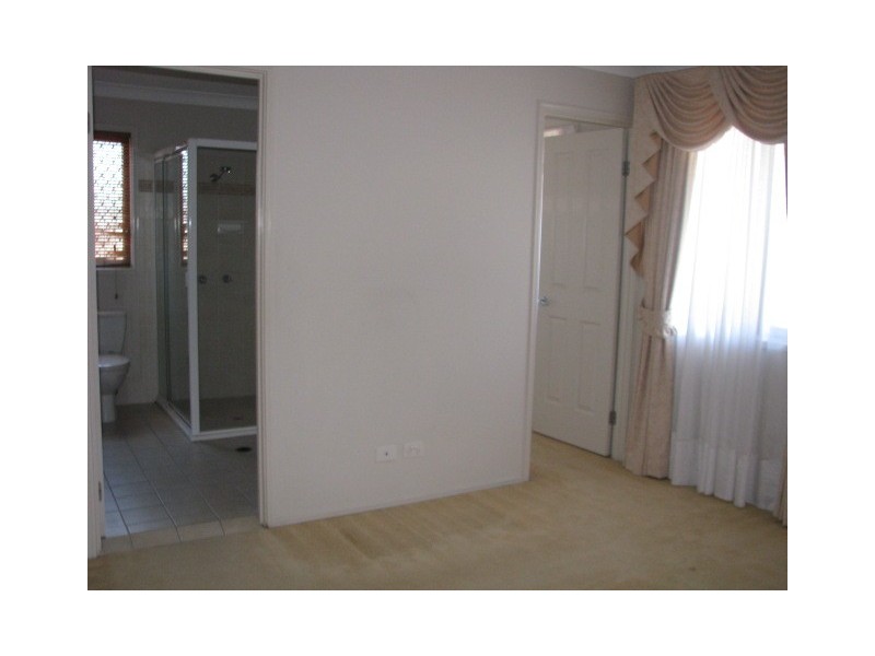 1 ALBERTON COURT, Eight Mile Plains QLD 4113