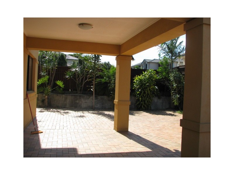 1 ALBERTON COURT, Eight Mile Plains QLD 4113