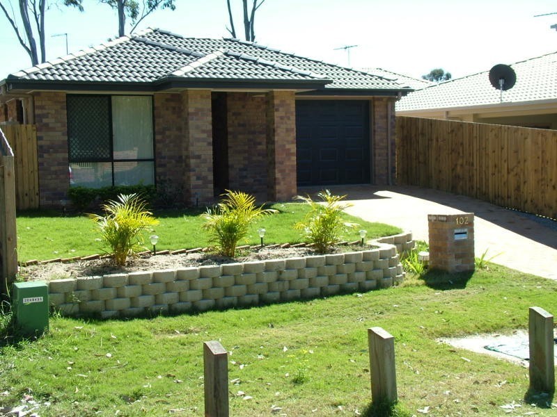 102 ALAN CRES, Eight Mile Plains QLD 4113