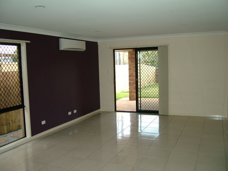 102 ALAN CRES, Eight Mile Plains QLD 4113