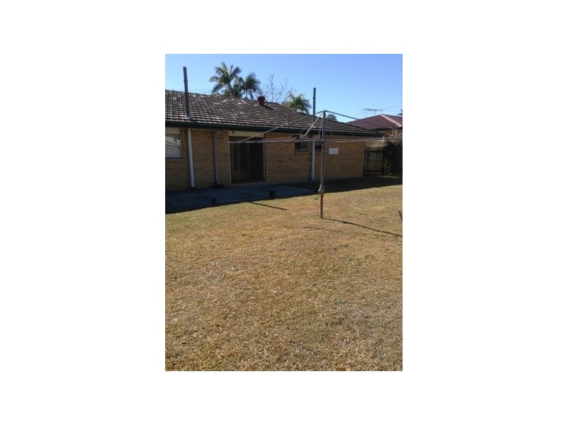7 LORRIMORE ST, Macgregor QLD 4109