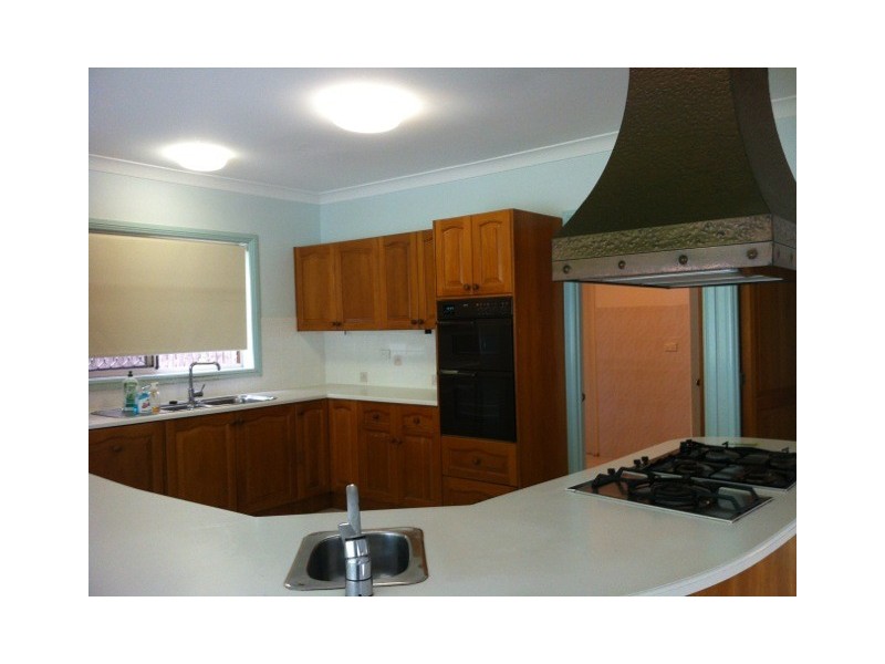 6 MAYWOOD CR, Calamvale QLD 4116