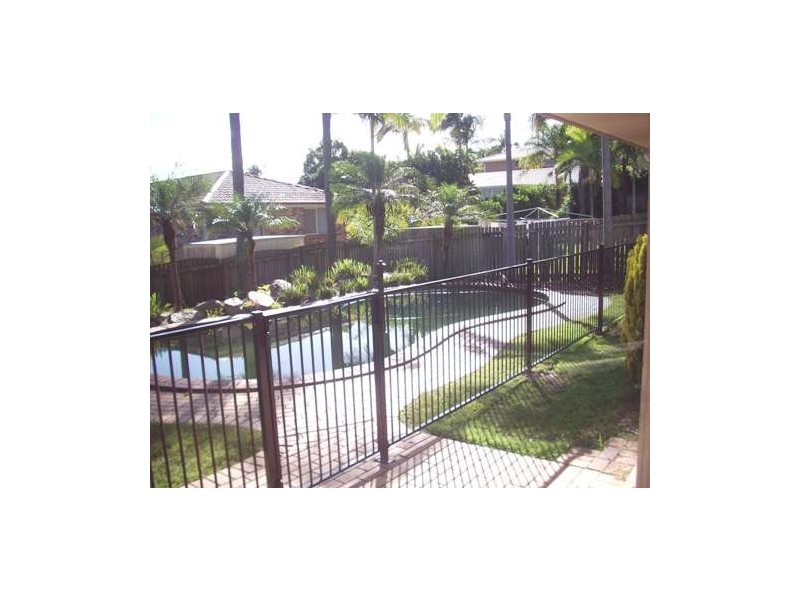 10 McKinley Court, Stretton QLD 4116