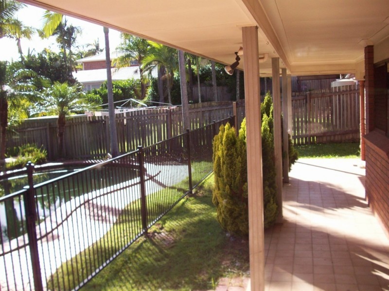 10 McKinley Court, Stretton QLD 4116