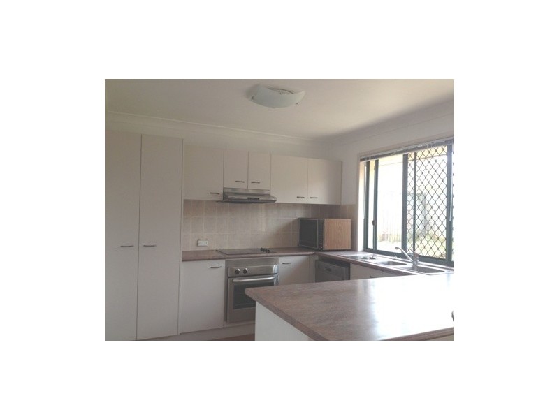 32 SPRINGSURE CR, Runcorn QLD 4113