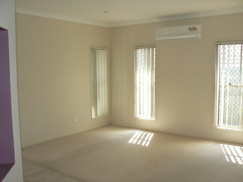 55 WALLUM RD, Parkinson QLD 4115