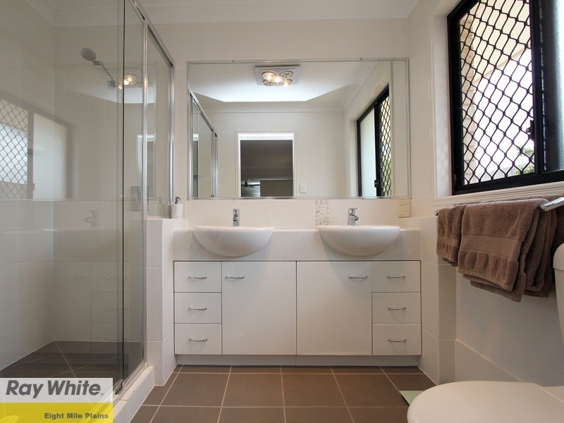 145 Wallum Drive, Parkinson QLD 4115