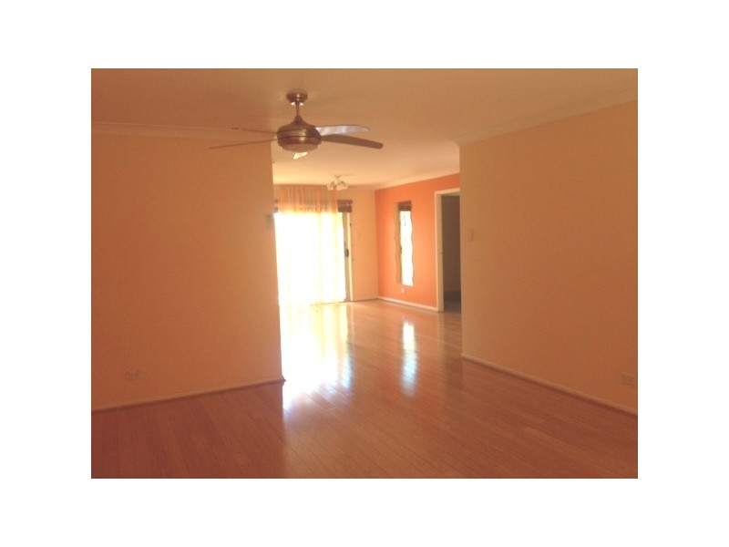 3/2 CORELLA PL, Runcorn QLD 4113