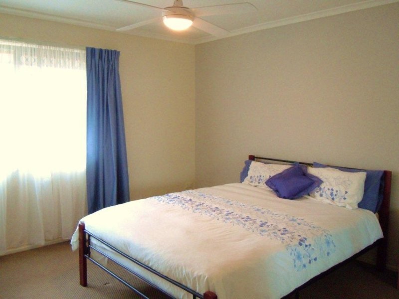 18/1 KELDA ST, Robertson QLD 4109