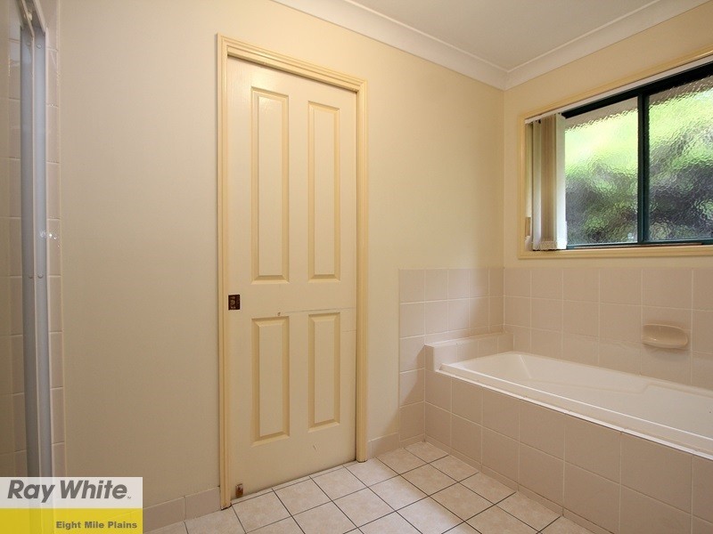 86 Oakleaf Street, Eight Mile Plains QLD 4113