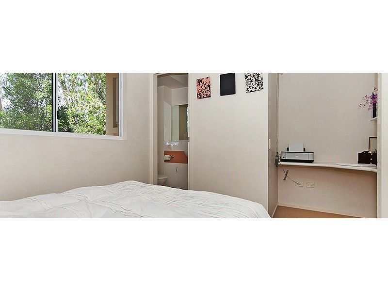 51/44-66 University Drive, Meadowbrook QLD 4131