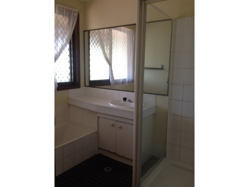 124 WARRIGAL ROAD, Runcorn QLD 4113