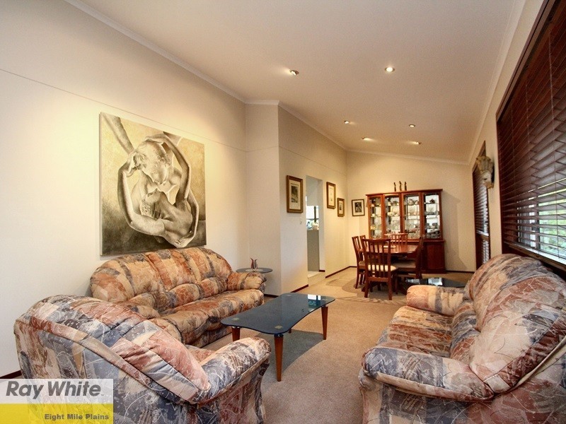 21 Googie Crescent, Eight Mile Plains QLD 4113