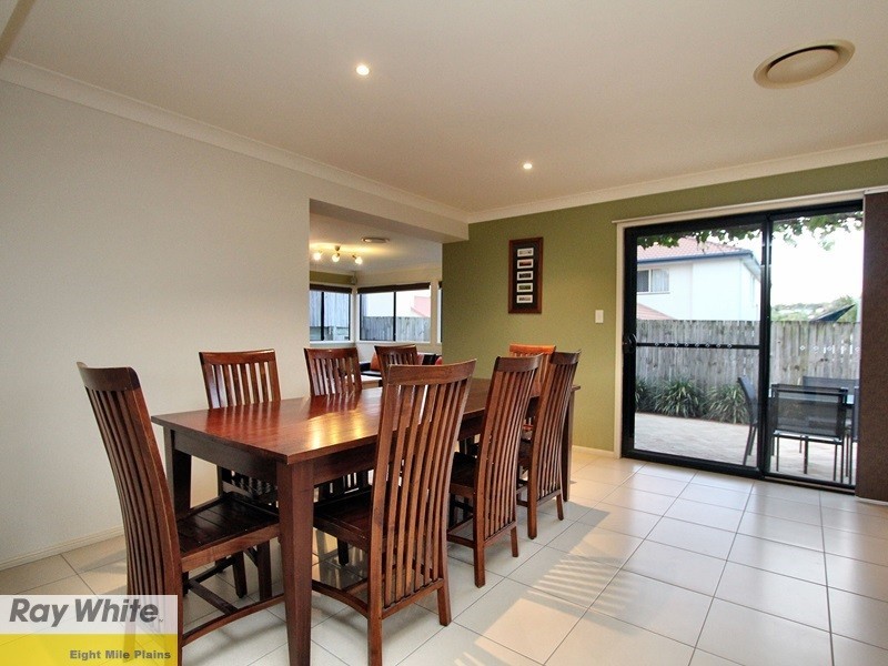 99 Bordeaux Street, Eight Mile Plains QLD 4113