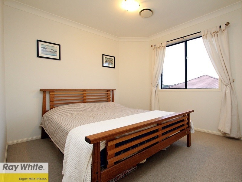 99 Bordeaux Street, Eight Mile Plains QLD 4113