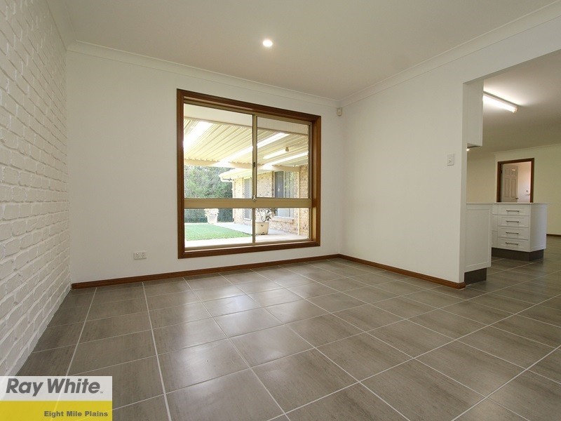 27 Oakleaf Street, Eight Mile Plains QLD 4113