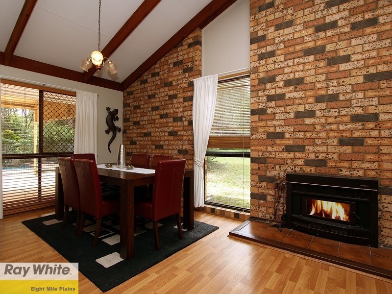 1 Peregrine Street, Park Ridge QLD 4125