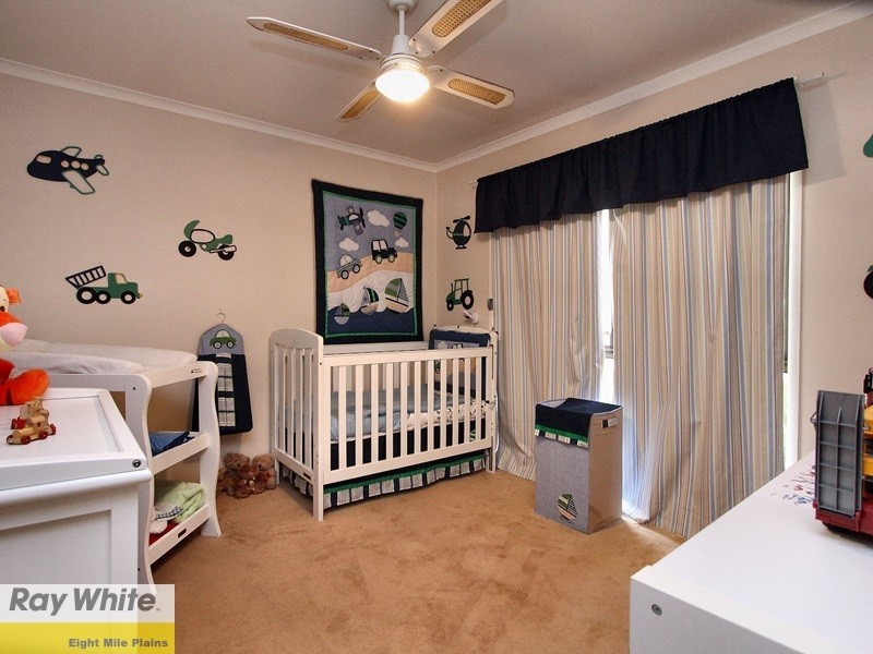 1 Peregrine Street, Park Ridge QLD 4125