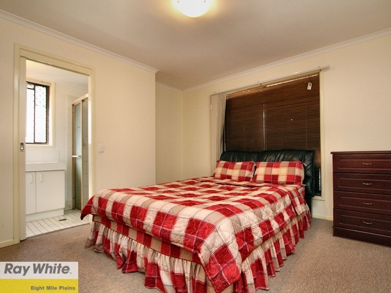 10 Kurru Street, Eight Mile Plains QLD 4113