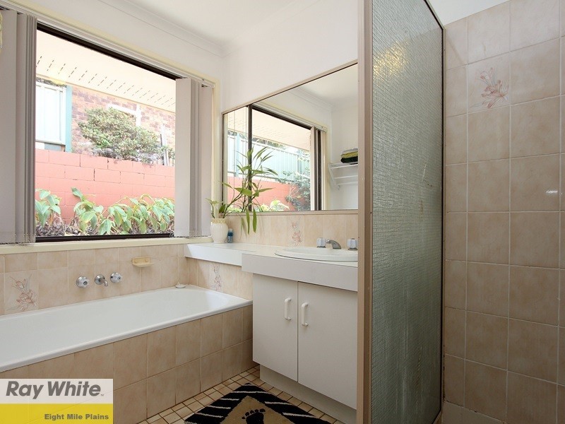 10 Kurru Street, Eight Mile Plains QLD 4113