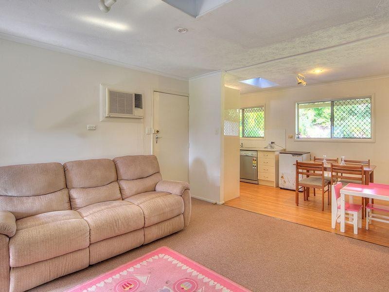 747 BROWNS PLAINS RD, Marsden QLD 4132