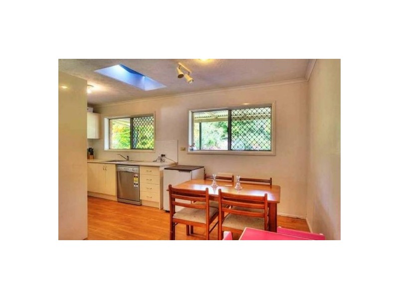 747 BROWNS PLAINS RD, Marsden QLD 4132