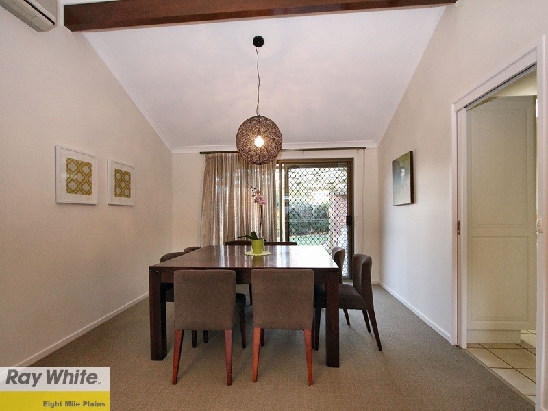 18 Petrina Street, Eight Mile Plains QLD 4113