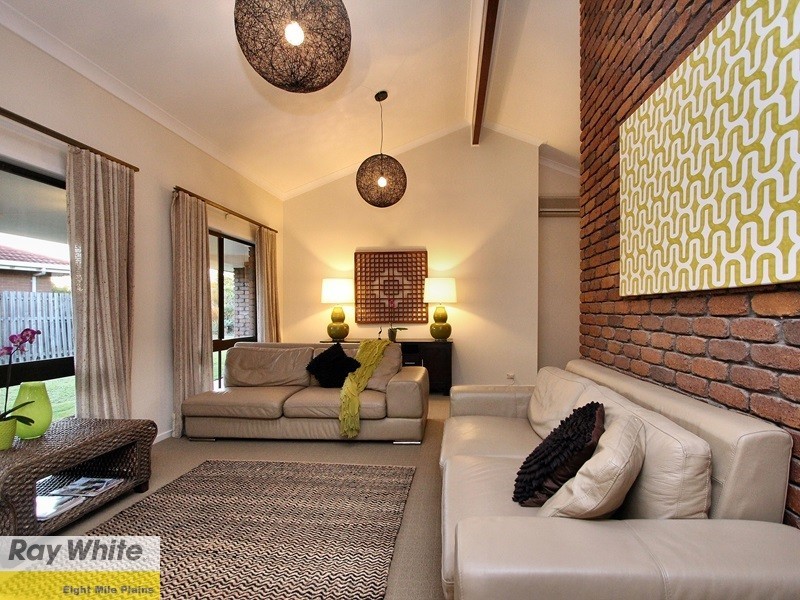 18 Petrina Street, Eight Mile Plains QLD 4113