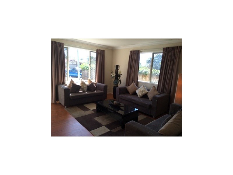 19 Liverpool Street, Eight Mile Plains QLD 4113